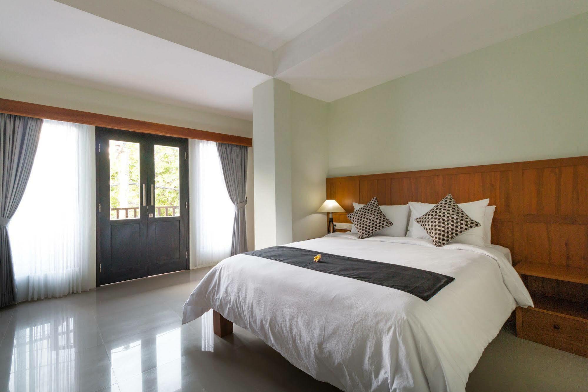 Ab Hotel Kuta By Agata Exterior photo